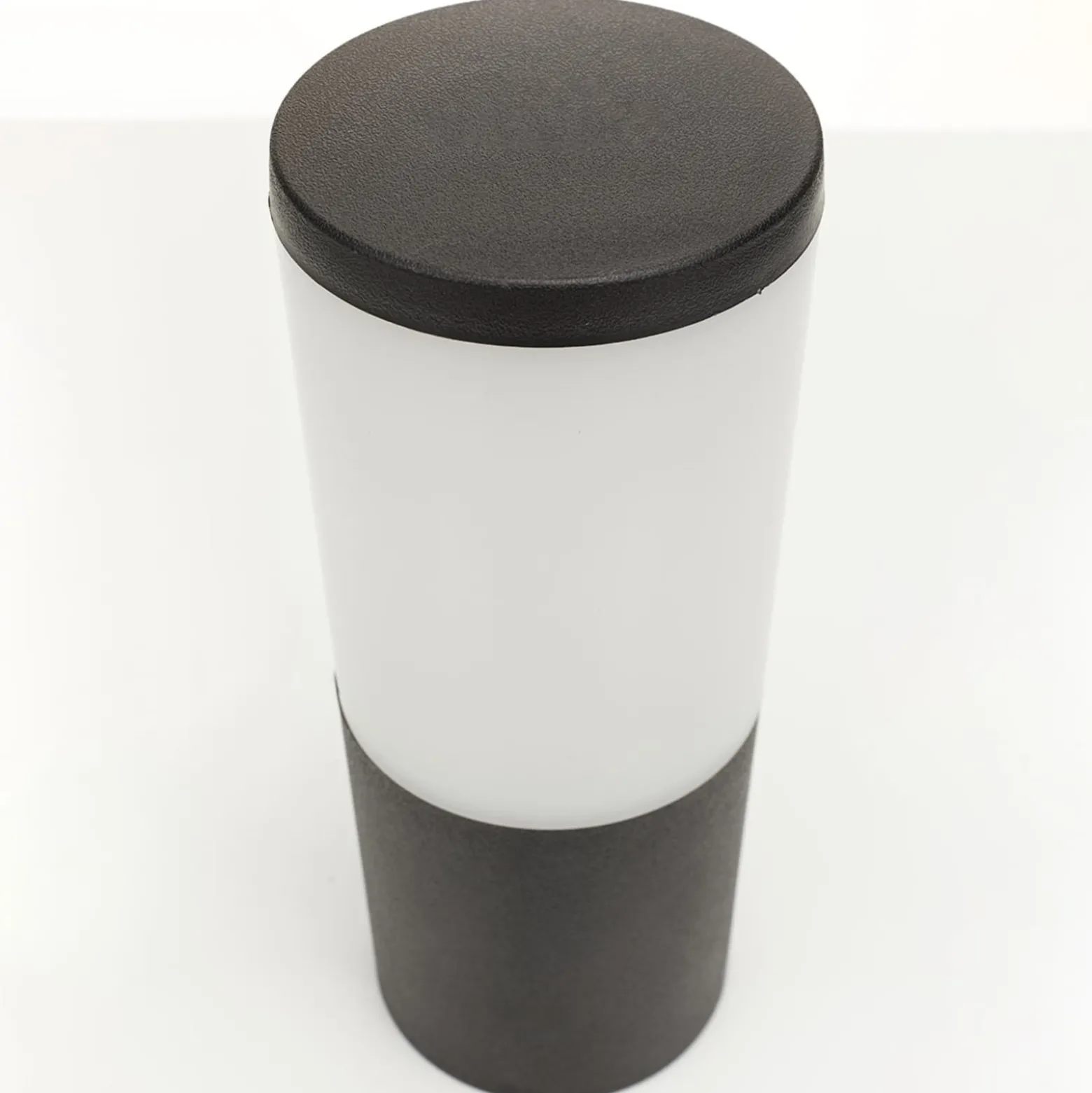 Amelia LED-jalkalamppu, CCT, musta, korkeus 25 cm