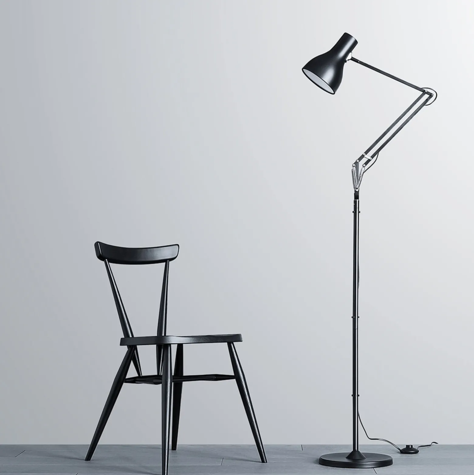 Anglepoise Type 75 lattiavalaisin, samettimusta