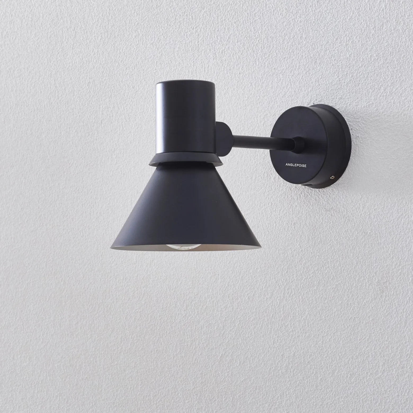 Anglepoise Type 80 W1 seinälamppu, mattamusta