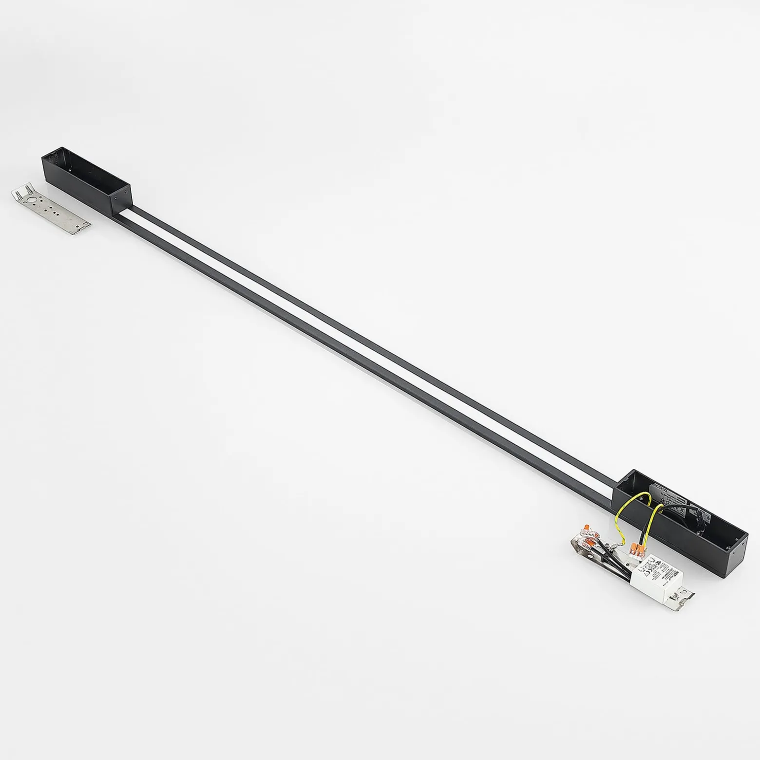 Arcchio Ivano -LED-seinävalaisin 130 cm, musta