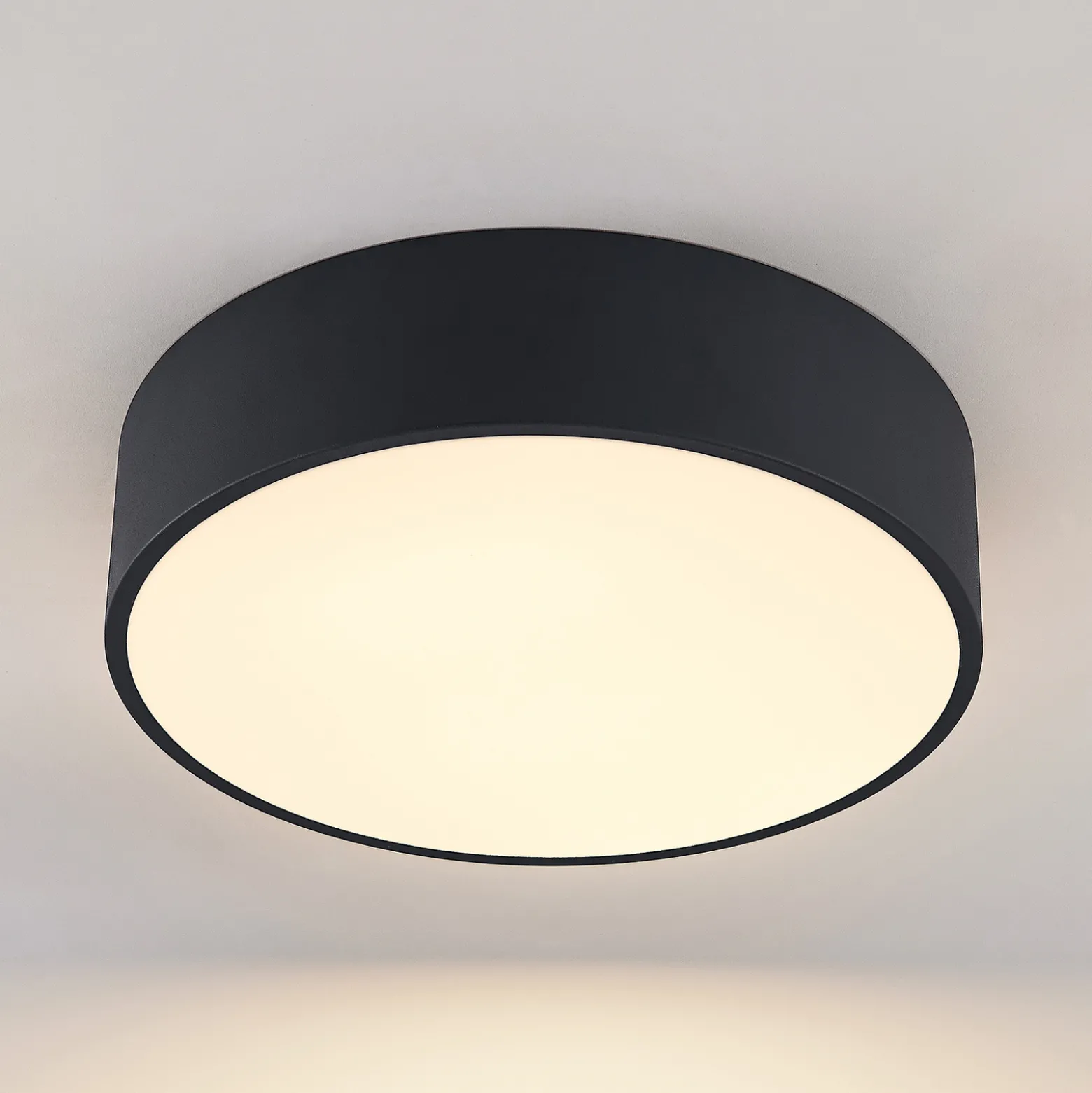 Arcchio LED-kattovalaisin Noabelle, Ø 40 cm, musta, metallia