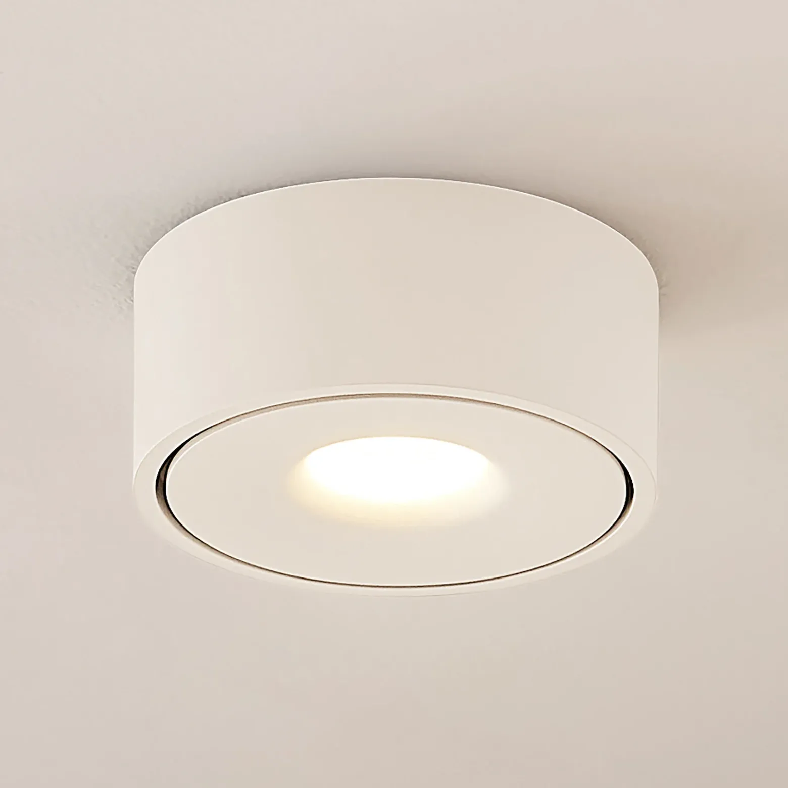 Arcchio LED-kattovalaisin Rotari, valkoinen, metalli, Ø 12 cm
