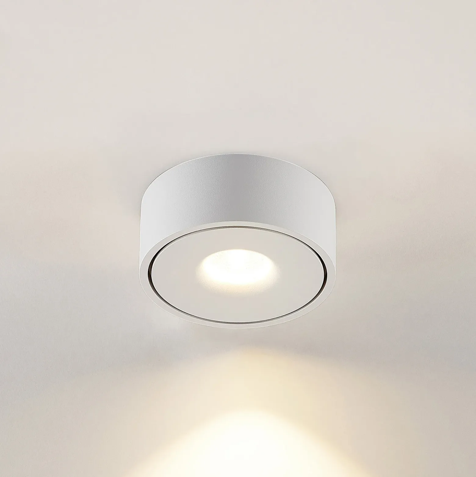 Arcchio LED-kattovalaisin Rotari, valkoinen, metalli, Ø 12 cm