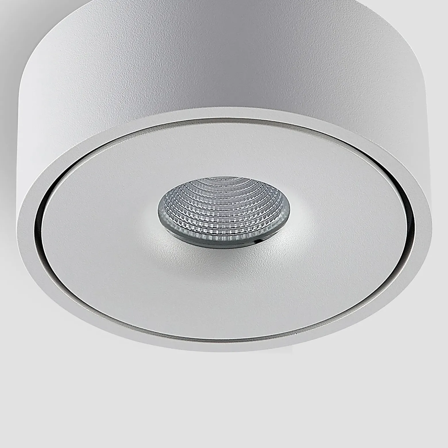 Arcchio LED-kattovalaisin Rotari, valkoinen, metalli, Ø 12 cm
