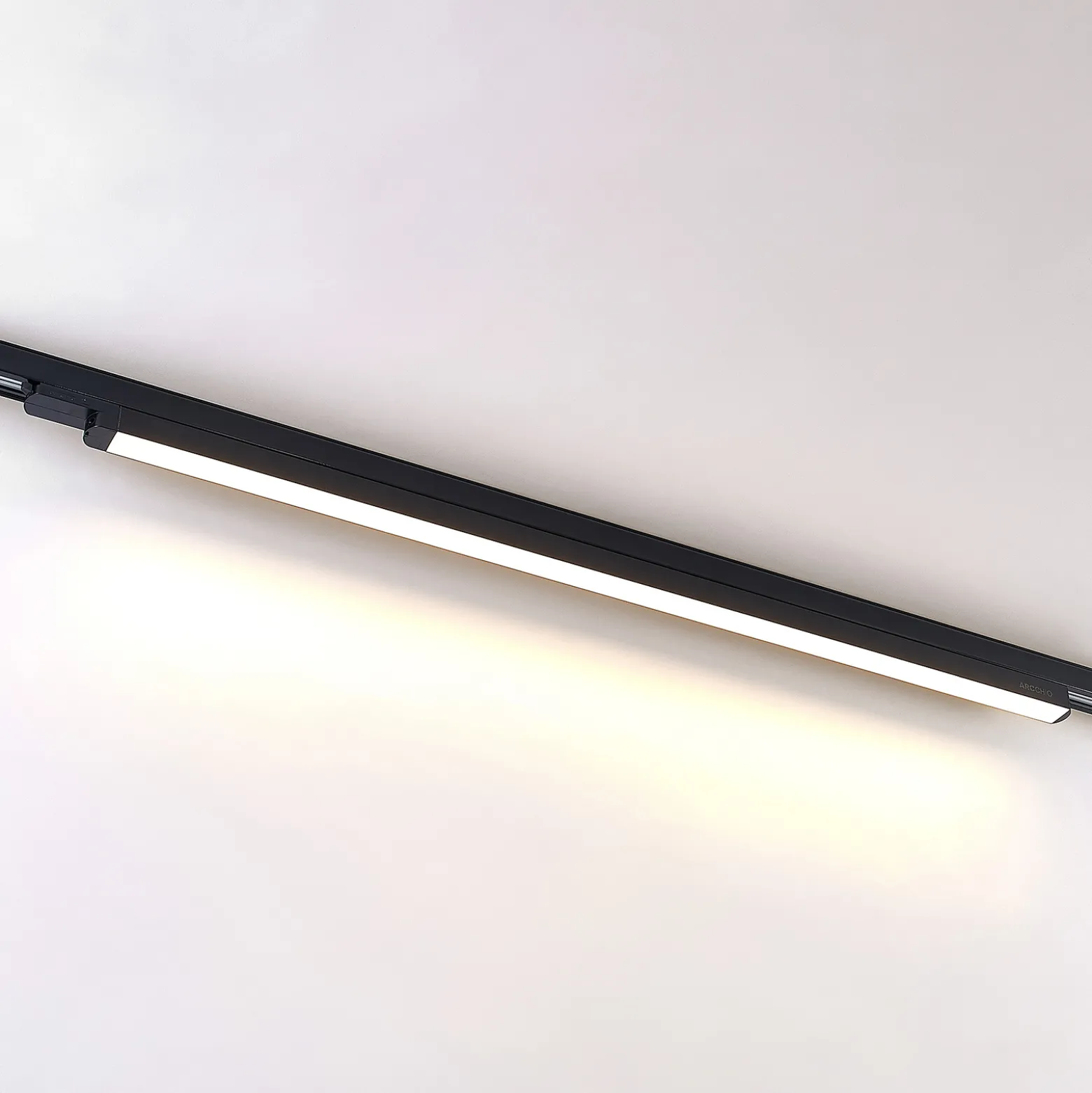 Arcchio LED-kiskovalaisin Harlow, musta, 109 cm, 3 000 K