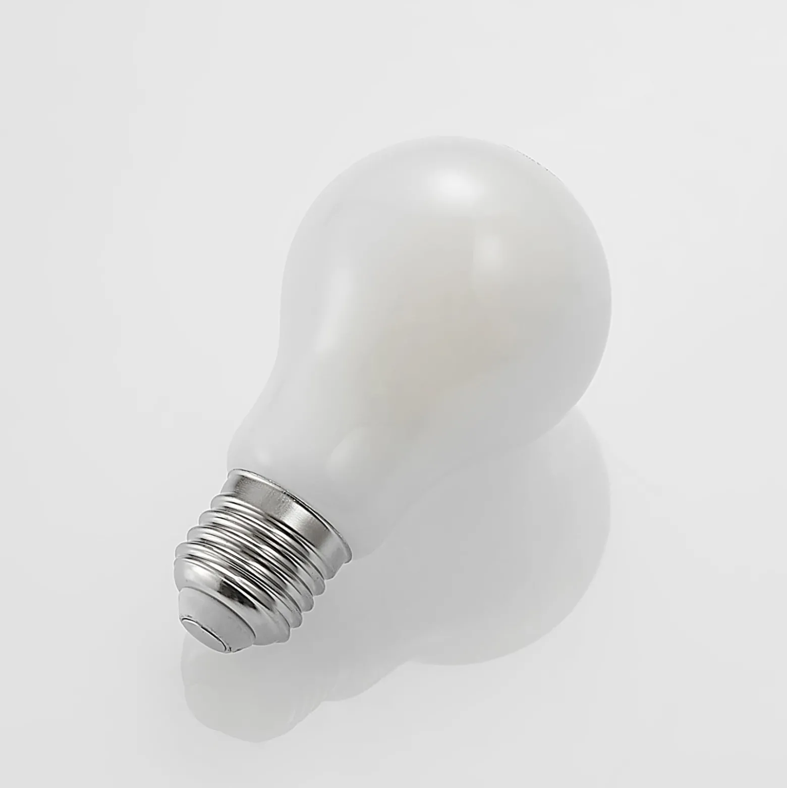 Arcchio LED-lamppu A60, E27, 6 W, 2 700 K, opaalilasi, himmennettävä