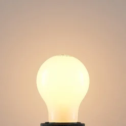Arcchio LED-lamppu A60, E27, 4 W, 2 700 K, opaalilasi, himmennettävä