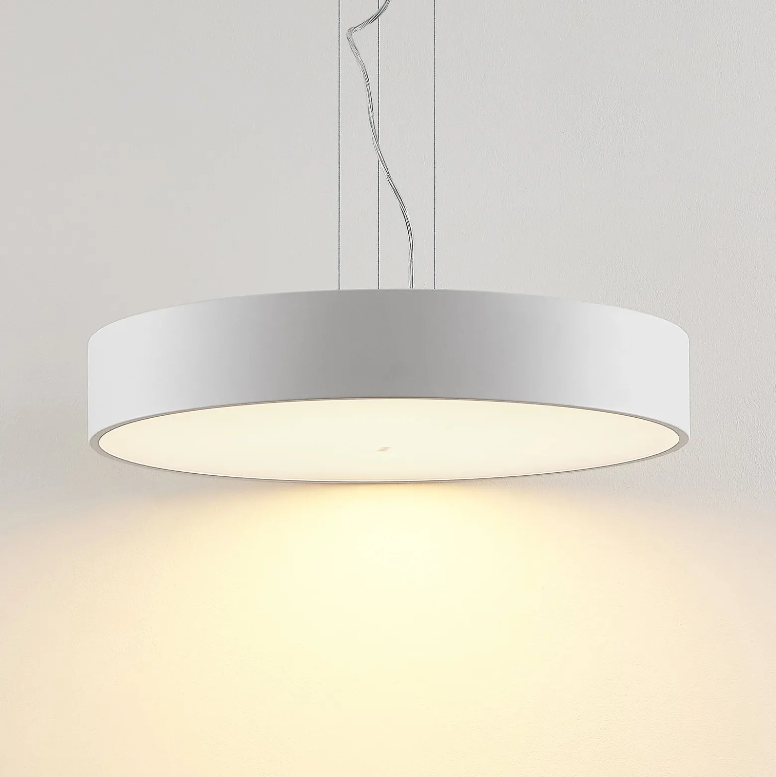 Arcchio LED-riippuvalaisin Noabelle, Ø 60 cm, valkoinen, metalli