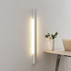 Arcchio LED-seinävalaisin Ivano, 91 cm, valkoinen, alumiini