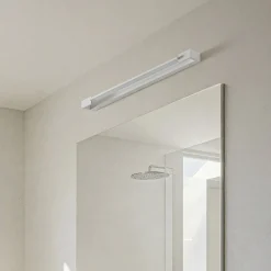 Arcchio LED-seinävalaisin Jora, 60 cm, valkoinen, kääntyvä, IP44