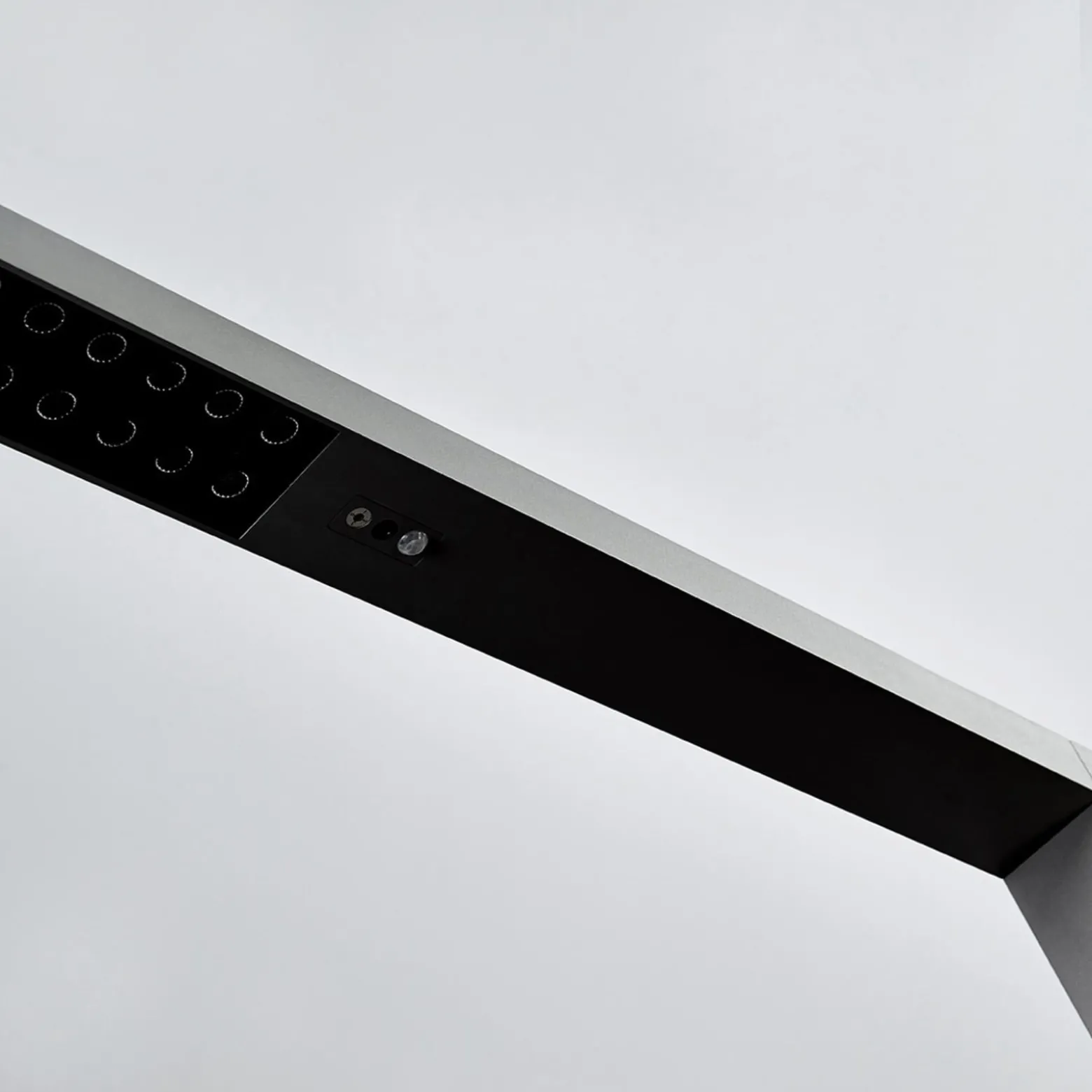 Arcchio LED-toimiston lattiavalaisin Jolinda, hopea, CCT, anturi,