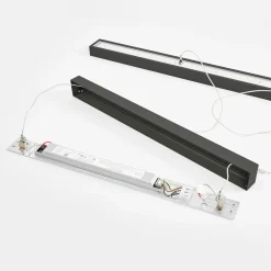 Arcchio LED toimisto-riippuvalaisin Jolinda, musta, 118cm, ylös/alas,