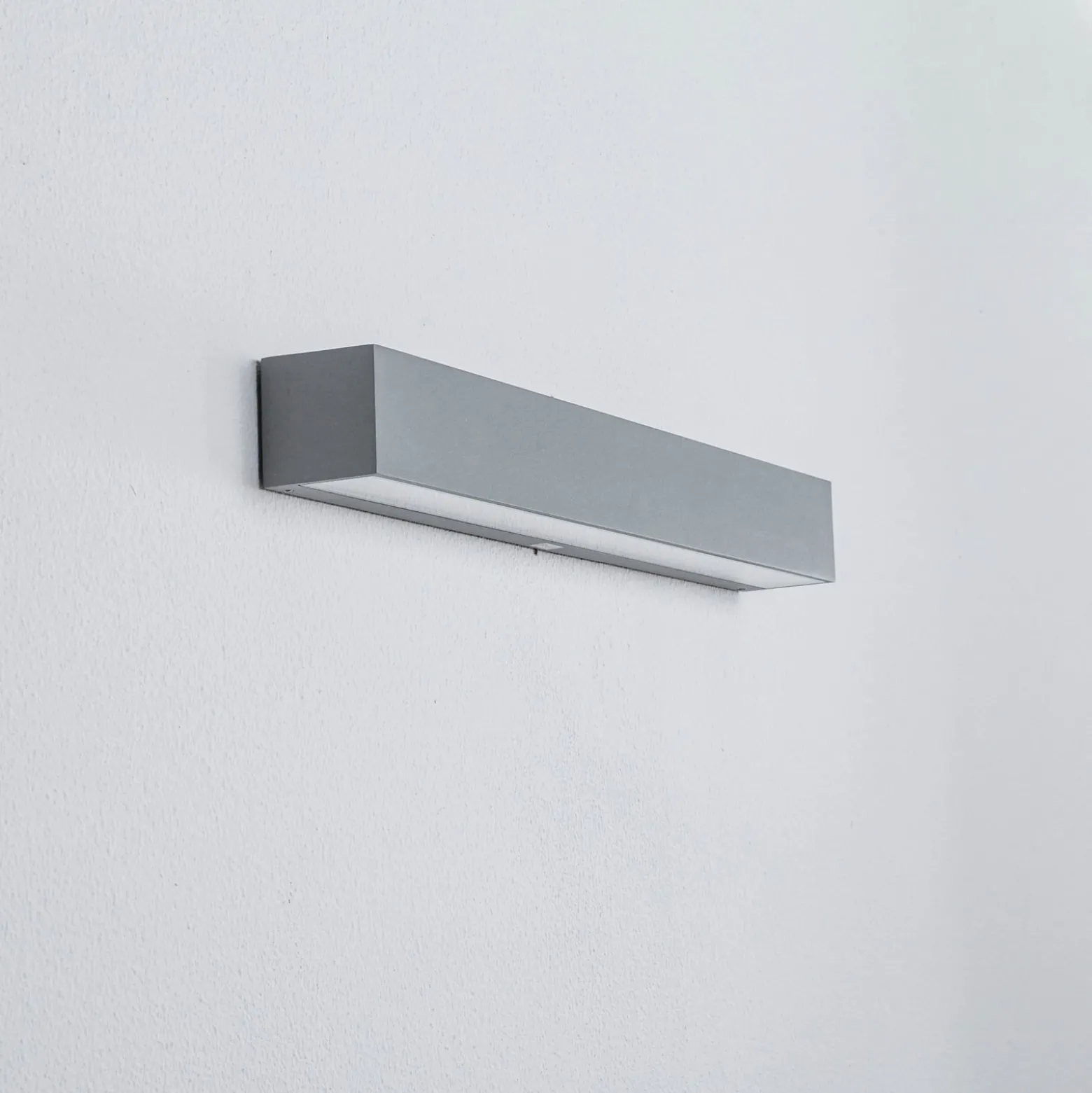 Arcchio LED-ulkoseinälamppu Lengo, 50 cm, 1-lamppuinen, harmaa, CCT