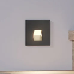 Arcchio LED uppoasennusvalaisin Vexi, 7,5 cm x 7,5 cm, musta, CCT