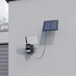 Arcchio Lissano LED-aurinkokäyttöinen seinäkohdevalaisin anturilla