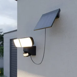 Arcchio Lissano LED-aurinkokäyttöinen seinäkohdevalaisin anturilla