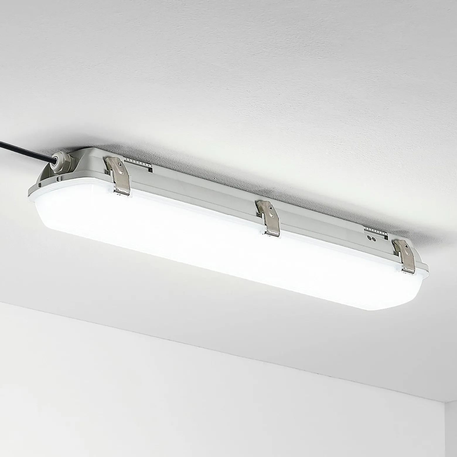 Arcchio Rao LED-kosteudenkestävä valaisin, pituus 61,8 cm, 2 kpl:n setti