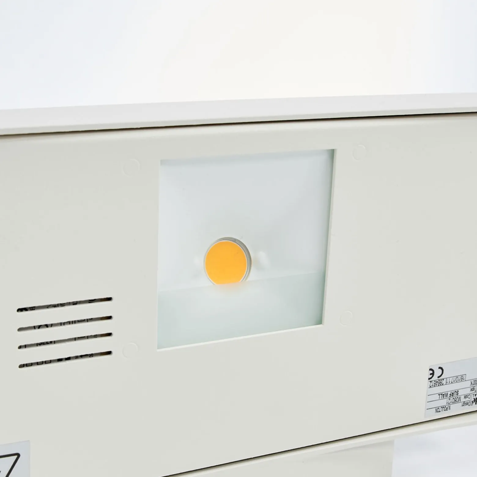 Artemide Surf 300 - Desig-LED-seinävalaisin