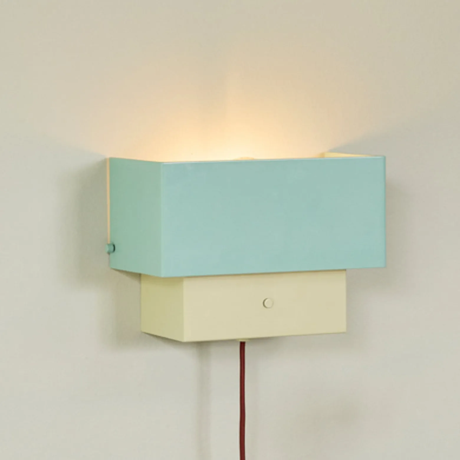 ART-seinävalaisin, sininen/hiekanvärinen, leveys 22 cm, rauta