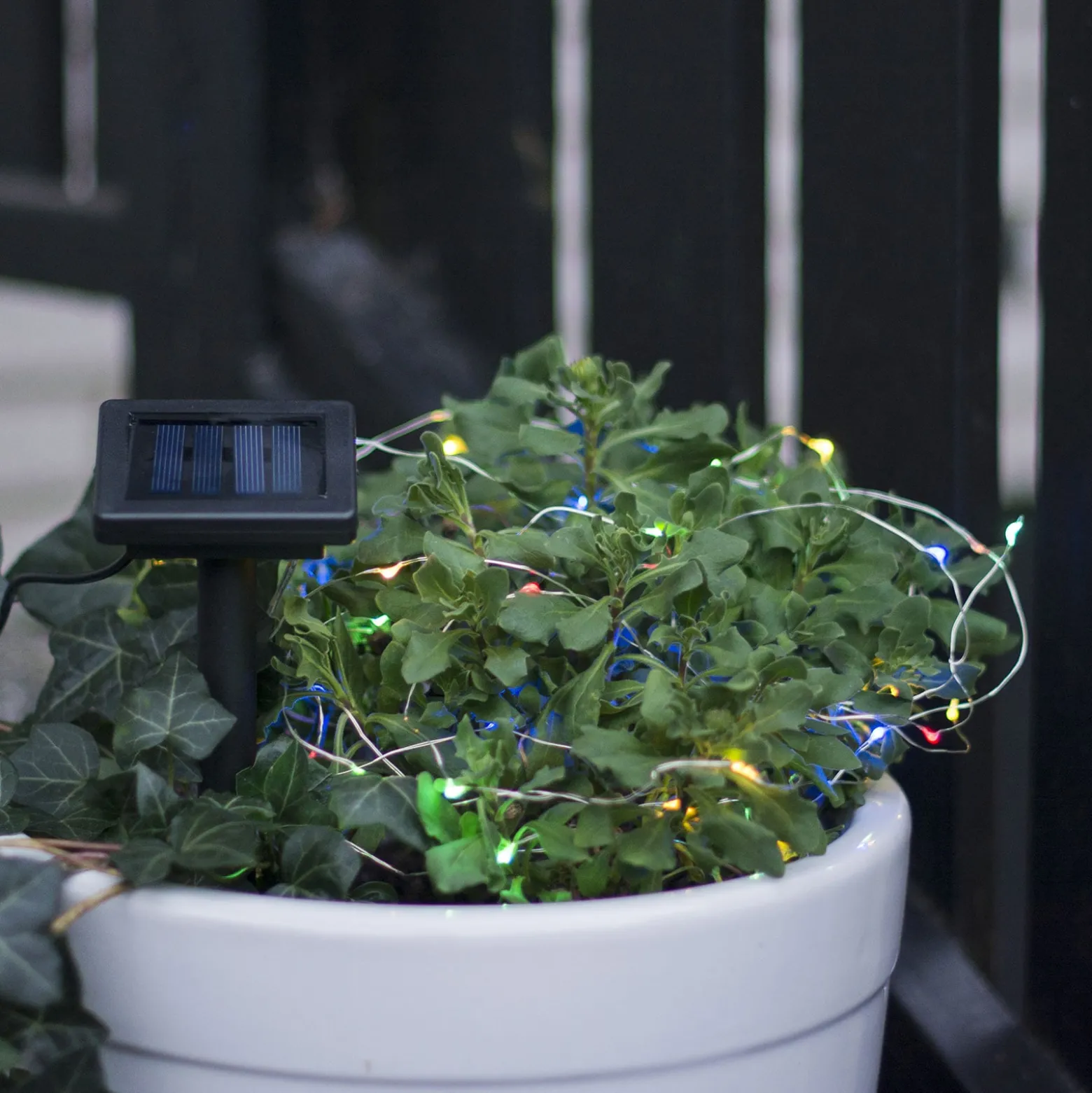 Aurinkokäyttöinen Dew Drop -LED-valoketju moniväri