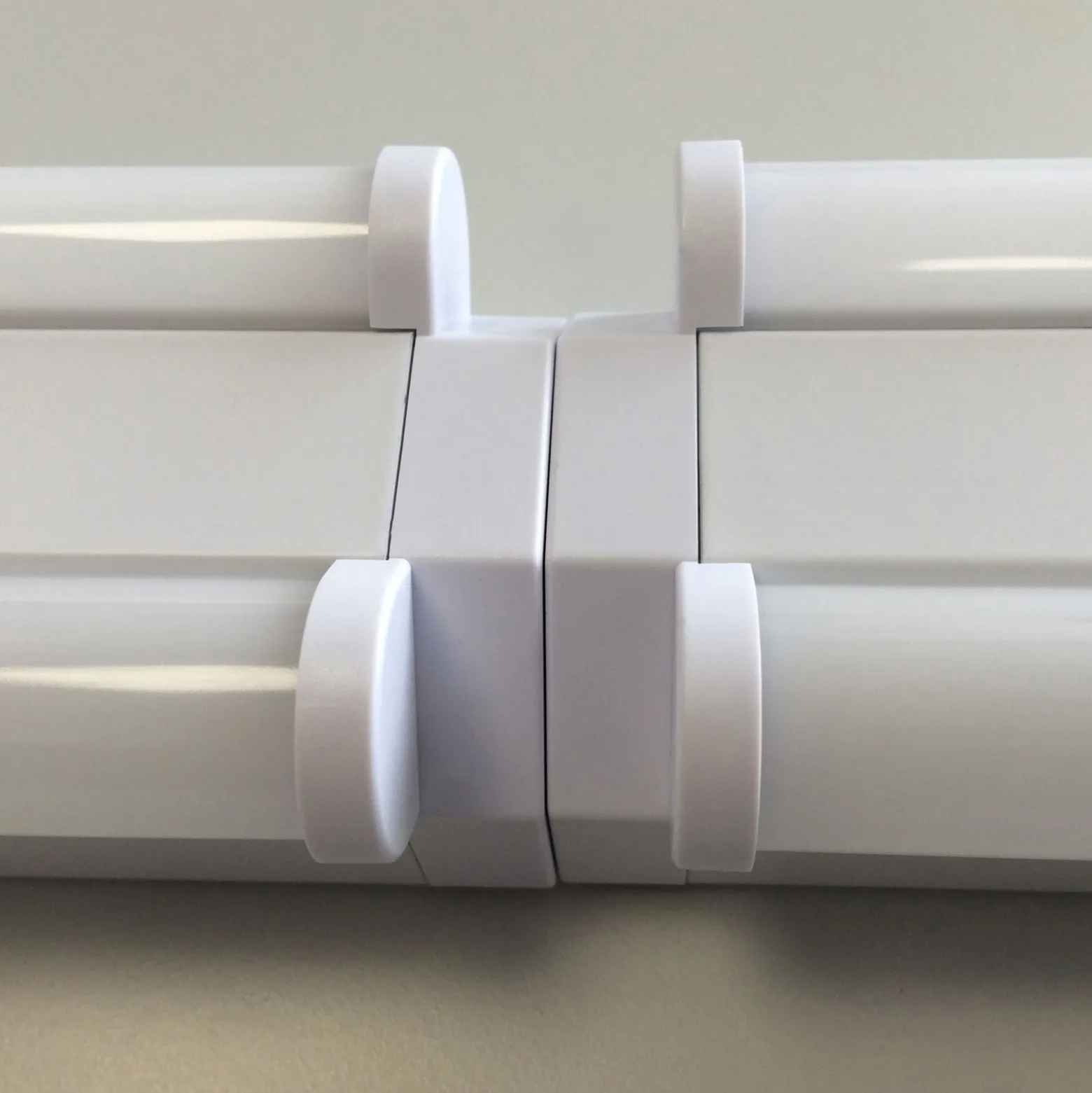 Basic 2 - kaksivaloinen LED-kattovalaisin 120cm