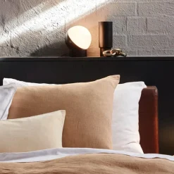 Beacon pöytävalaisin Mikoh, mustaa metallia, lasia