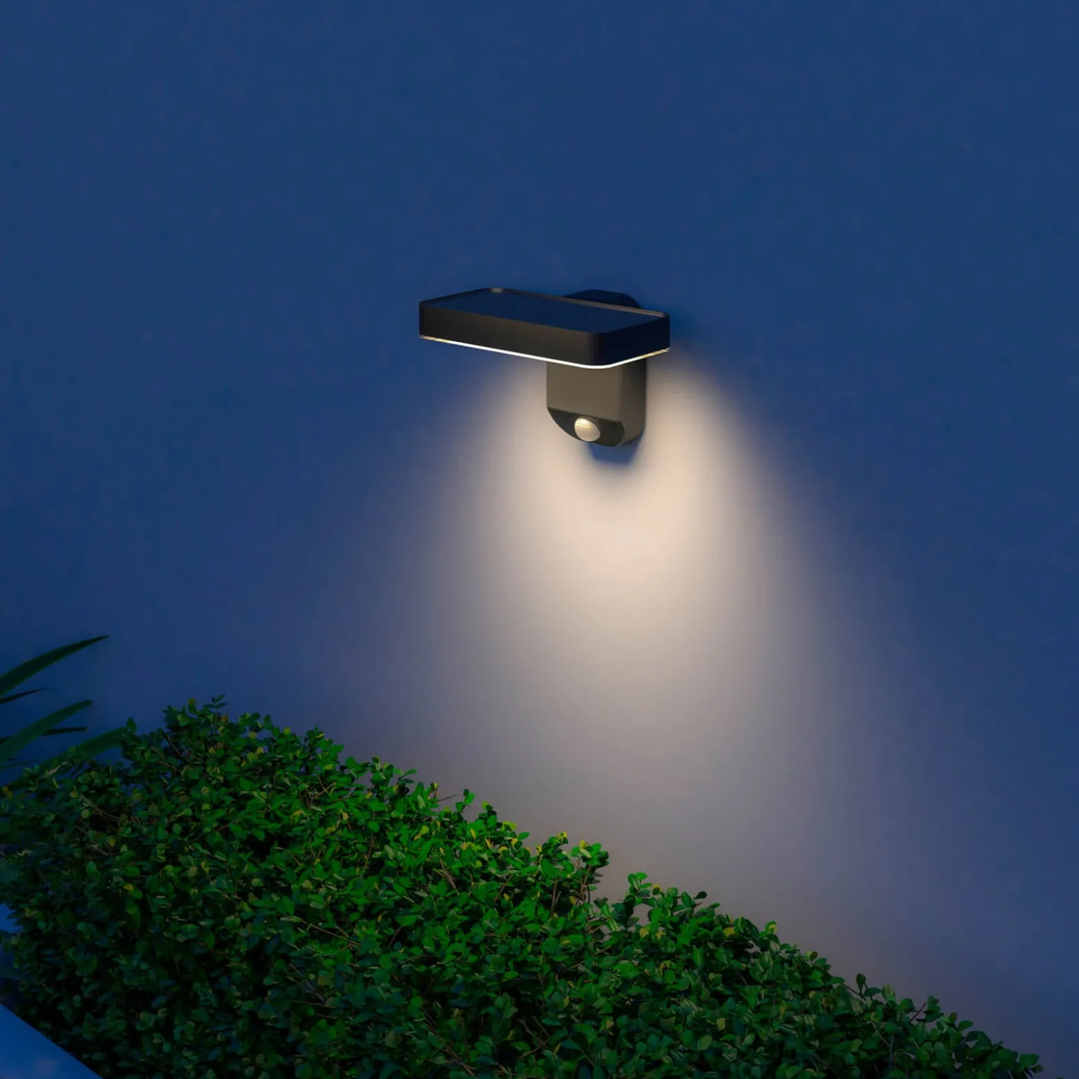 Calex Smart Outdoor aurinkokäyttöinen seinävalaisin, anturi, RGBW