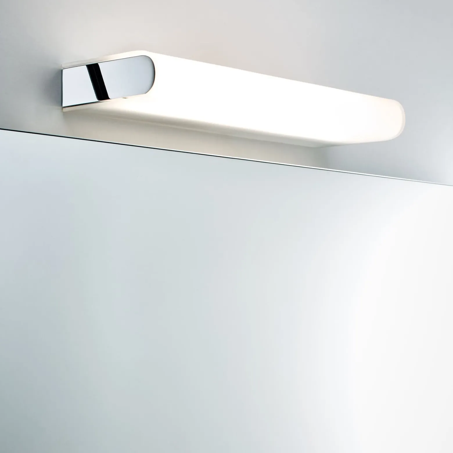Decor Walther Book 40 LED-peililamppu kromi 40cm
