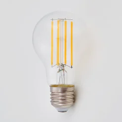 E27 LED-filamenttilamppu 7W 806lm 2700K kirkas 3x