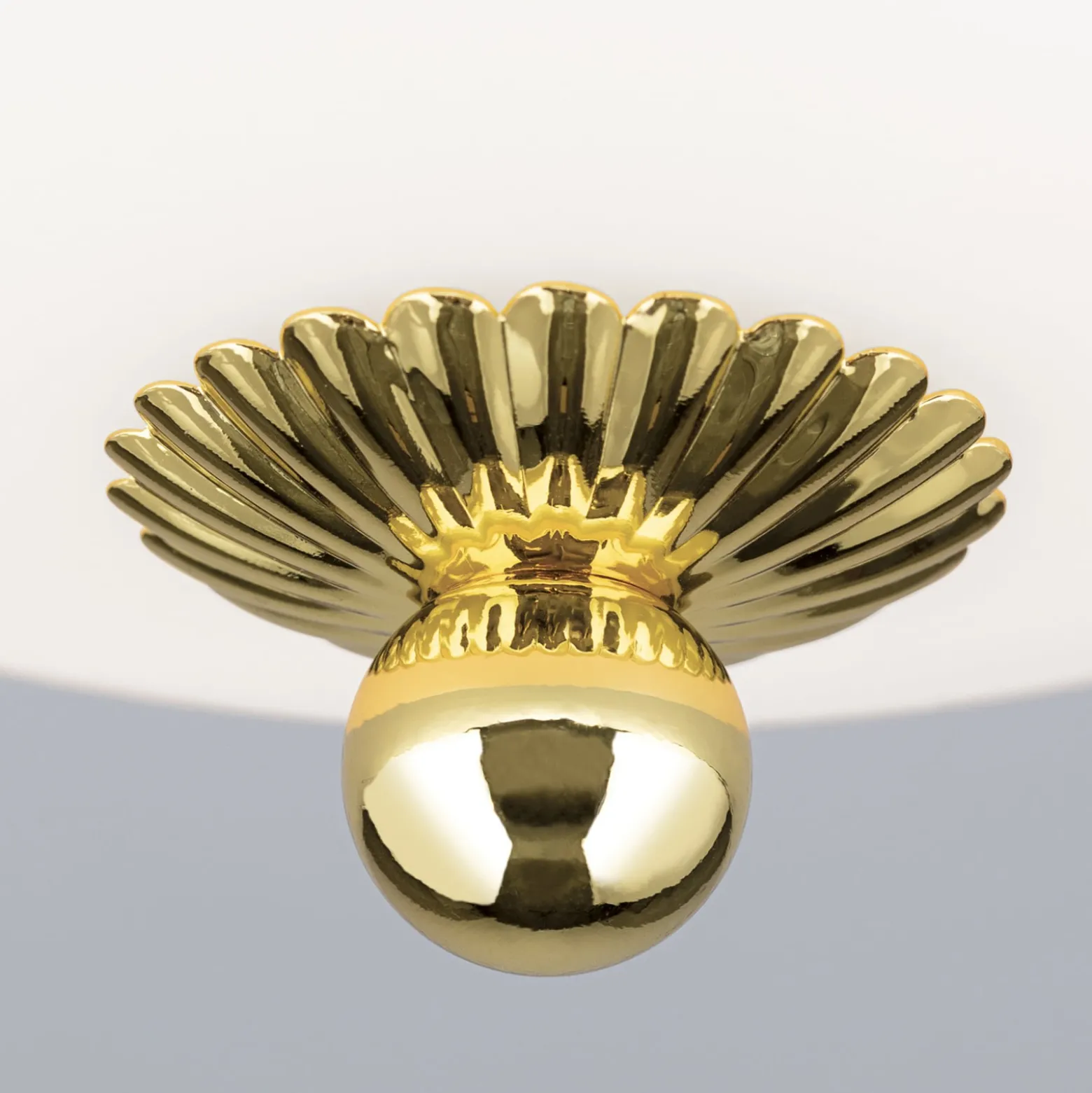 Empire kattovalaisin, Ø 26,5 cm, kultainen, himmeä opaalilasi