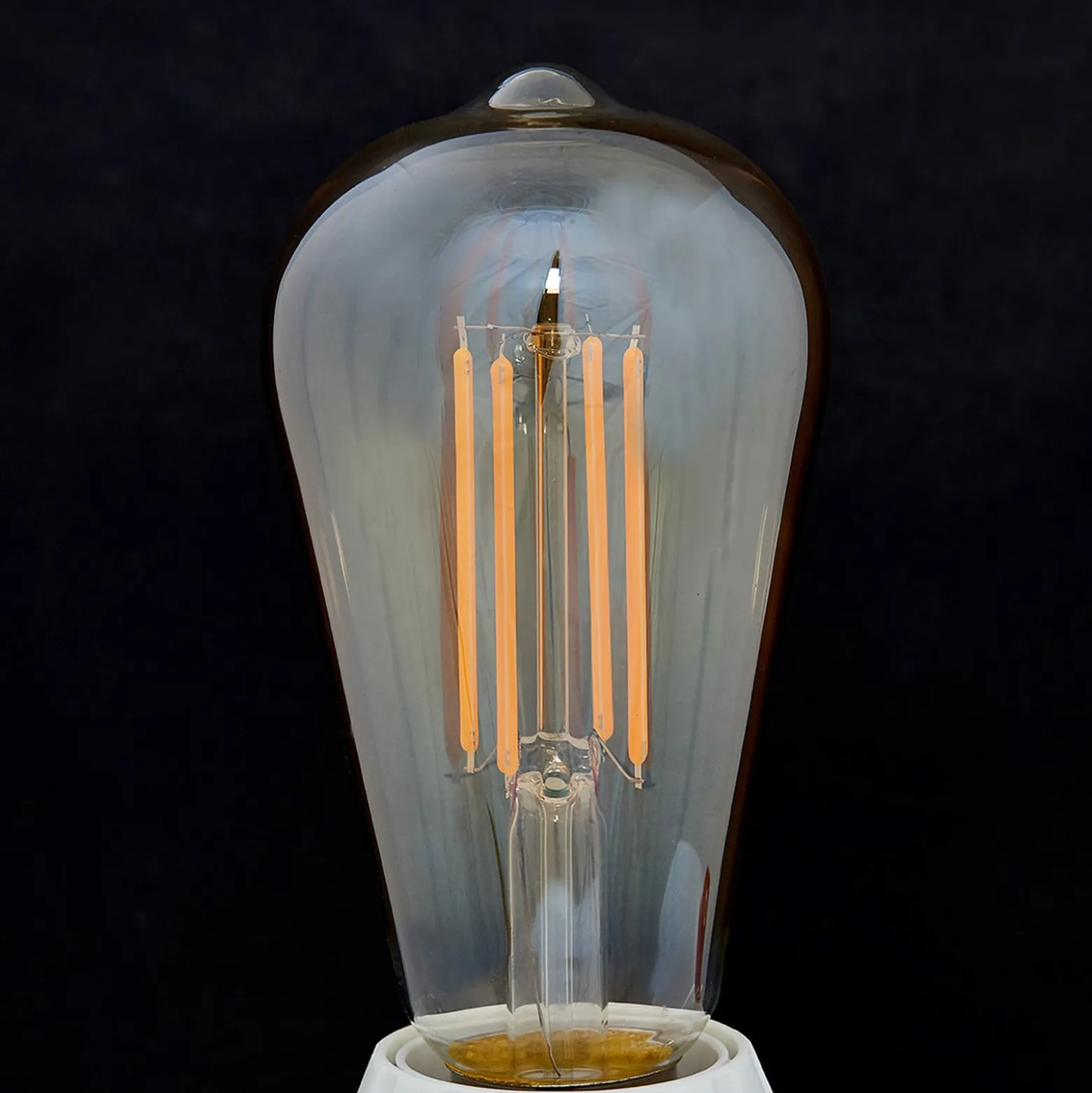 E27 rustiikki LED-lamppu 6W meripihka 1800K 2kpl