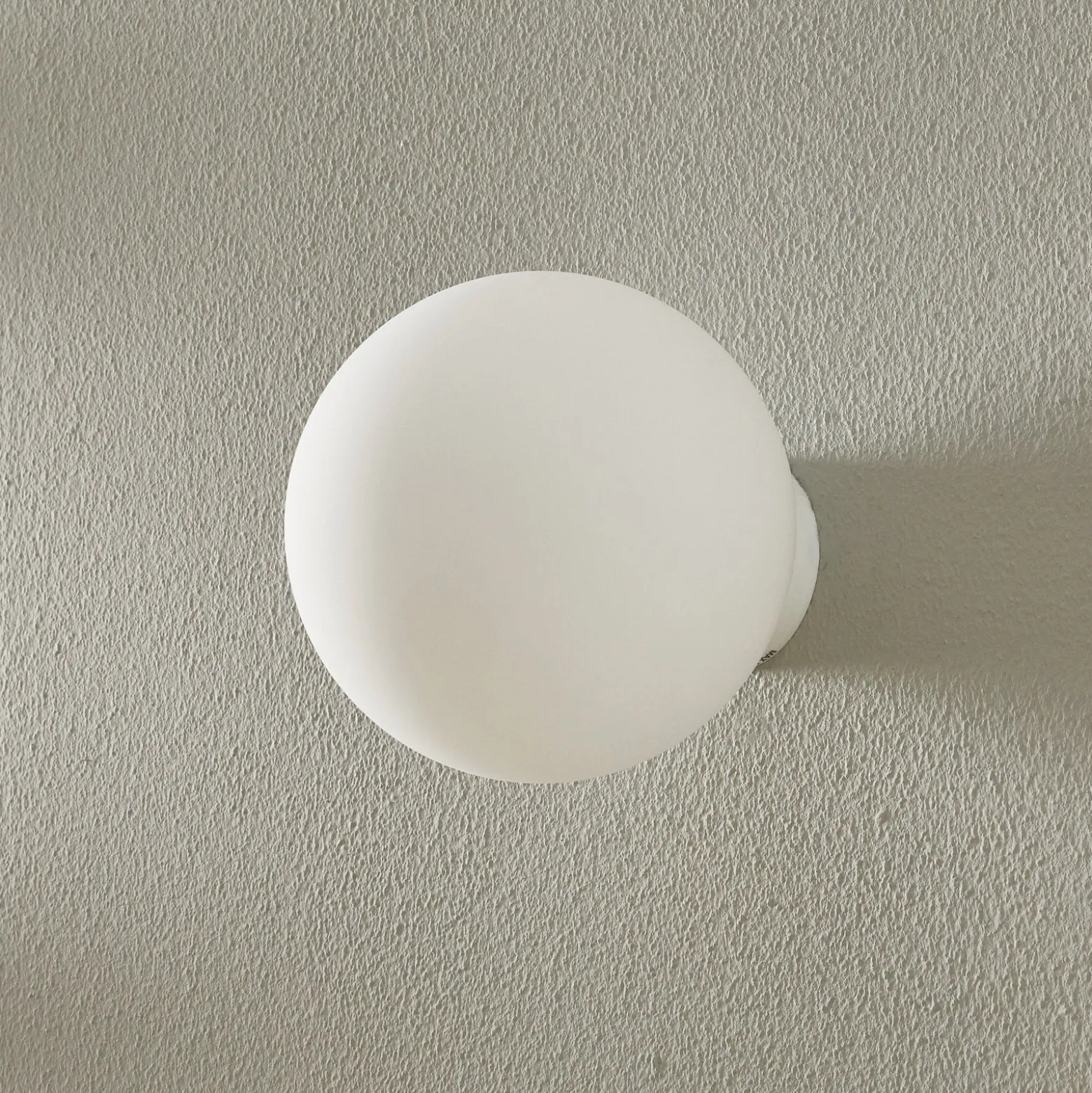 Fabbian Lumi Sfera -seinävalaisin lasia, Ø 14 cm