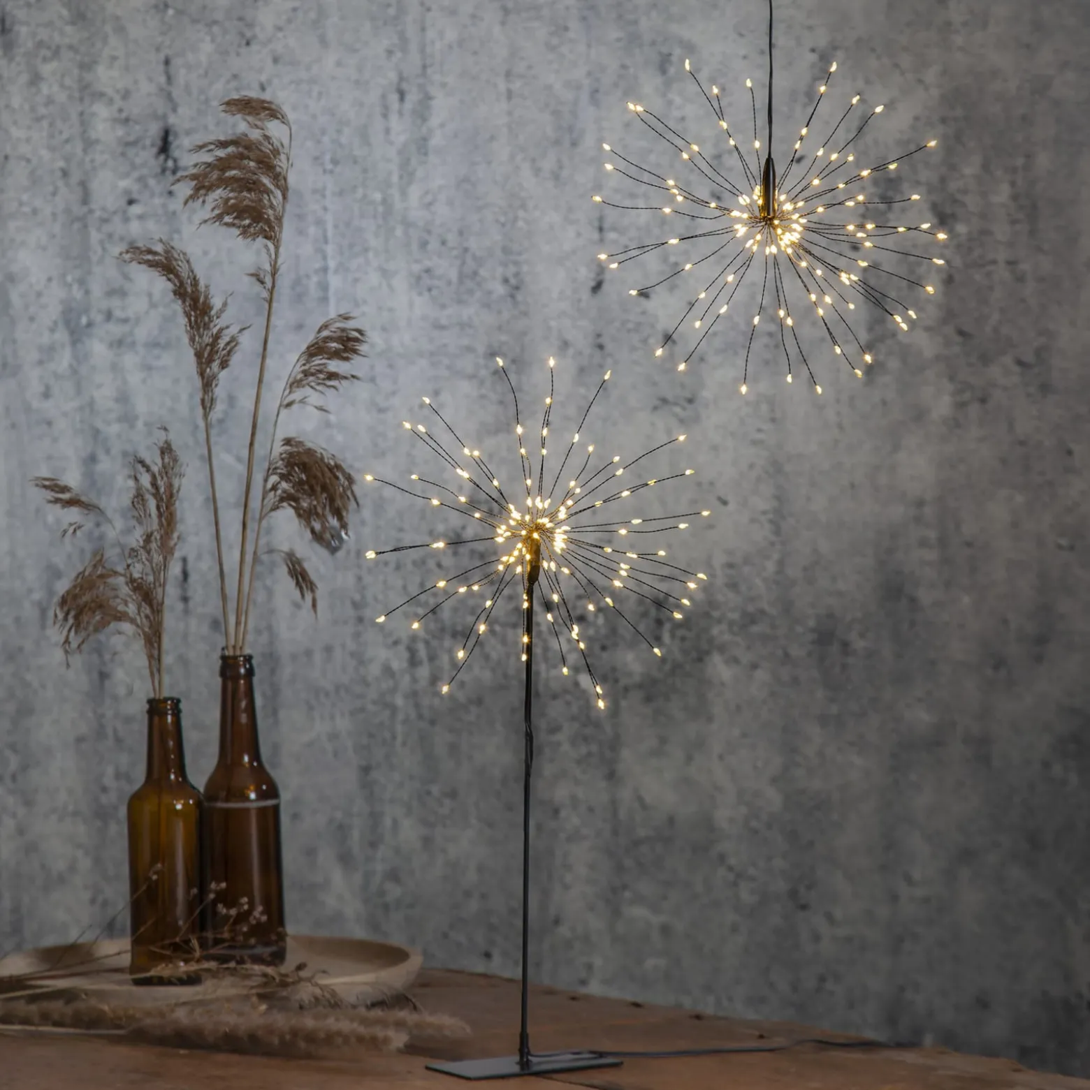 Firework LED-riippuvalaisin, musta, metallia, Ø 26 cm, pistotulppa