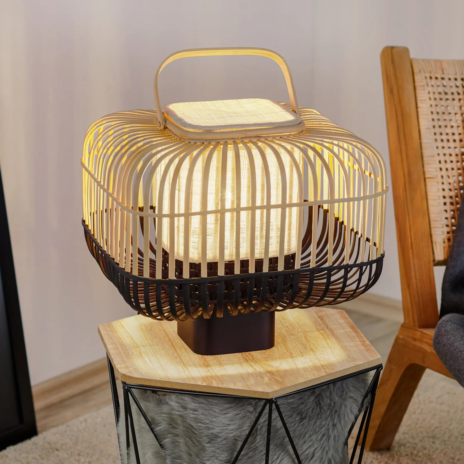 Forestier Bamboo Square S -pöytälamppu, musta