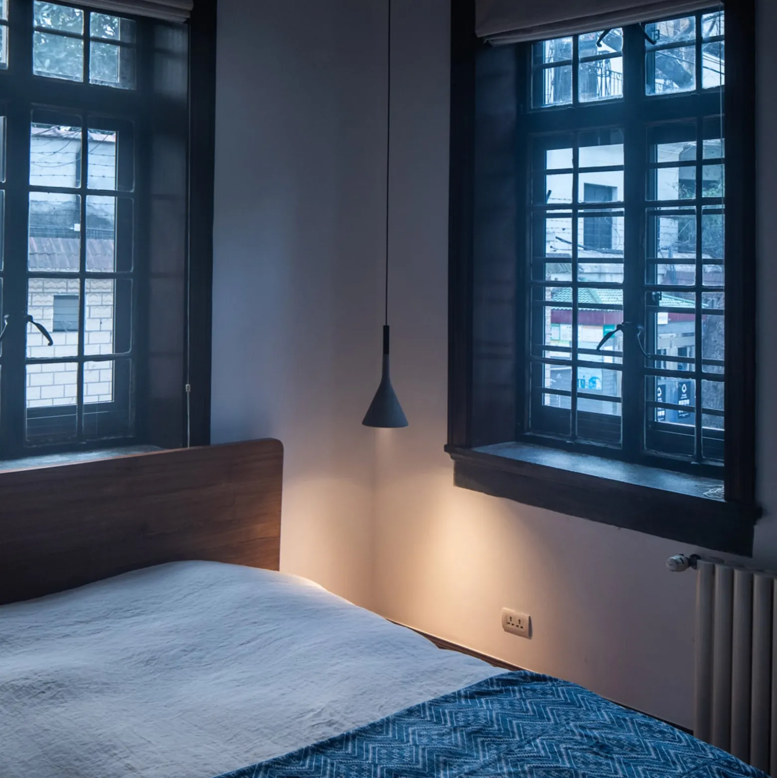 Foscarini Aplomb Mini -riippuvalaisin betonia, har