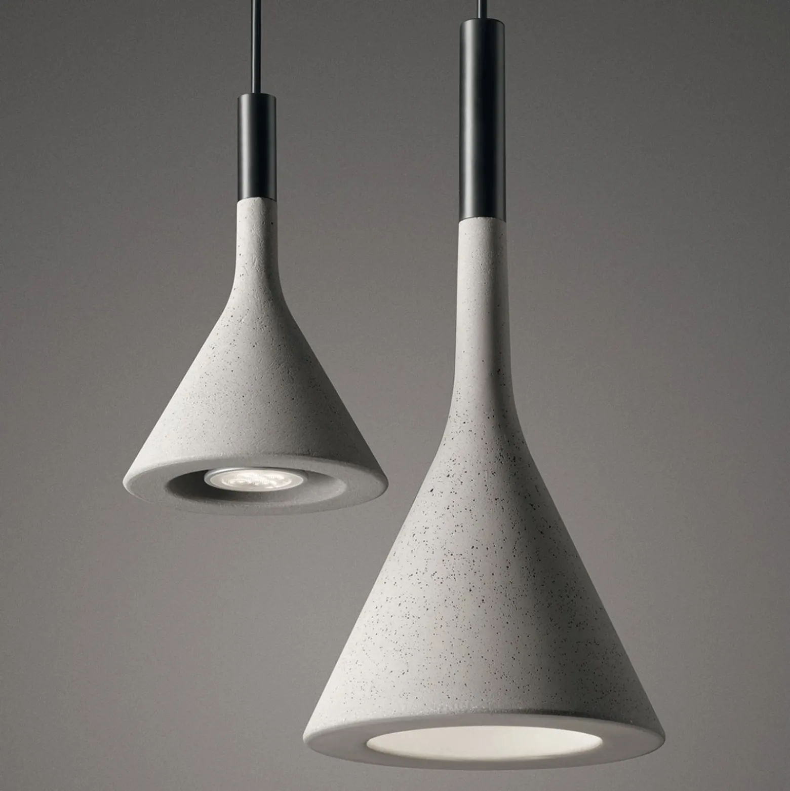 Foscarini Aplomb Mini -riippuvalaisin betonia, har