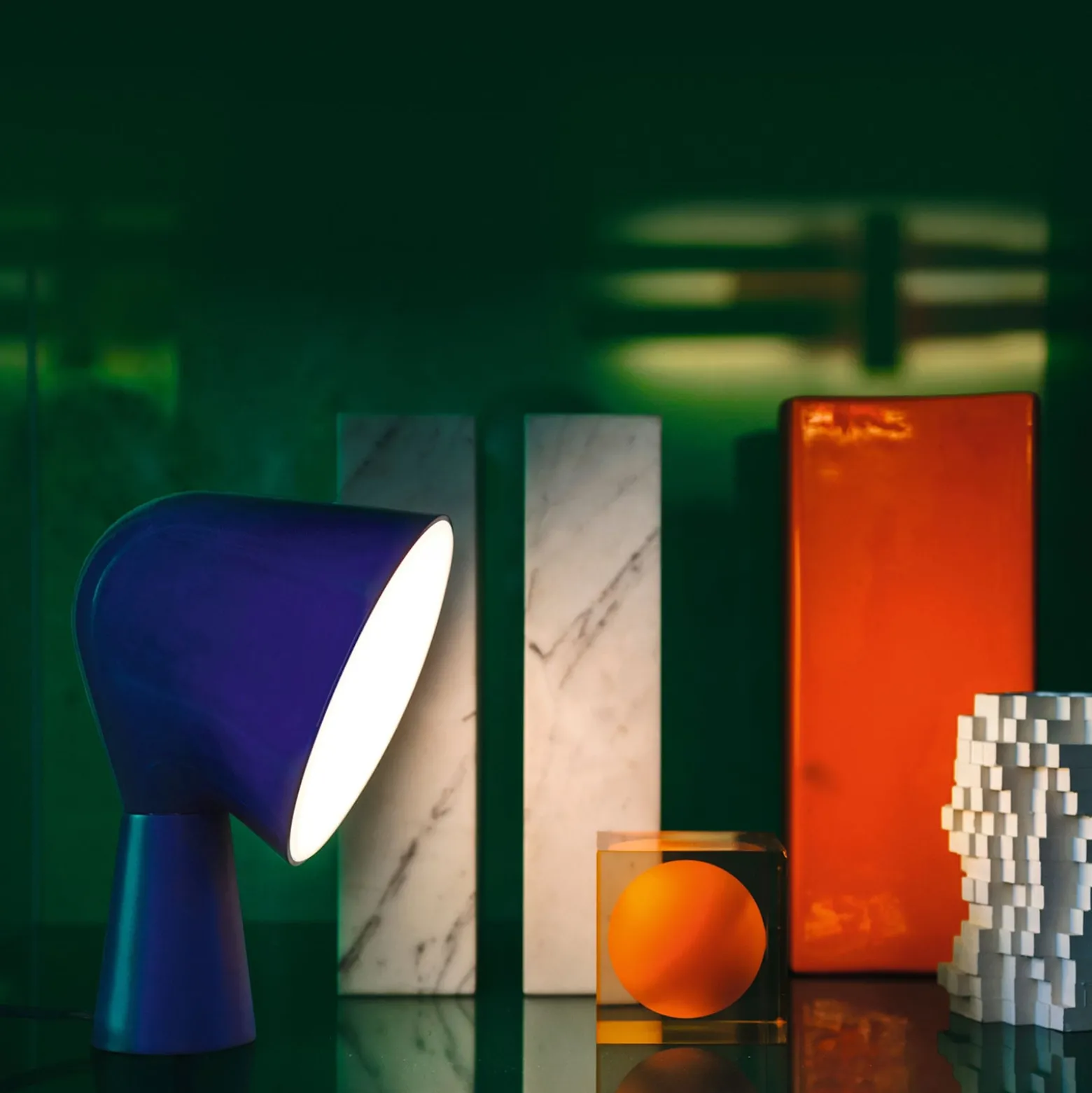 Foscarini Binic -designpöytävalaisin, sininen