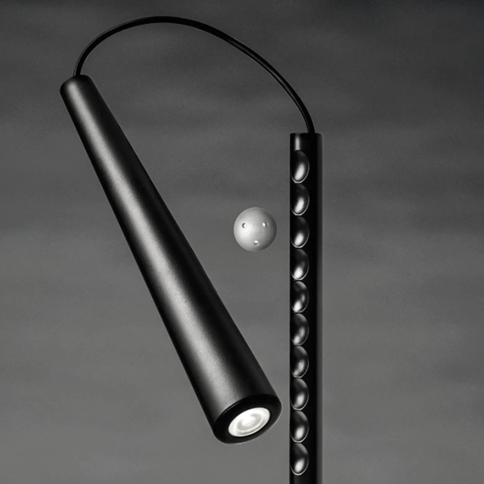 Foscarini Magneto LED -pöytävalaisin, musta