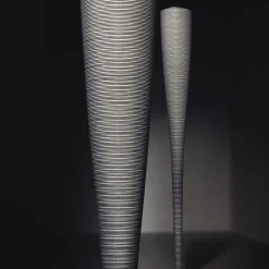 Foscarini Mite LED-lattiavalaisin, musta