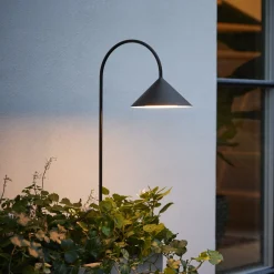 FRANDSEN LED-maapiikkivalo, varren pituus 82 cm, musta, IP44