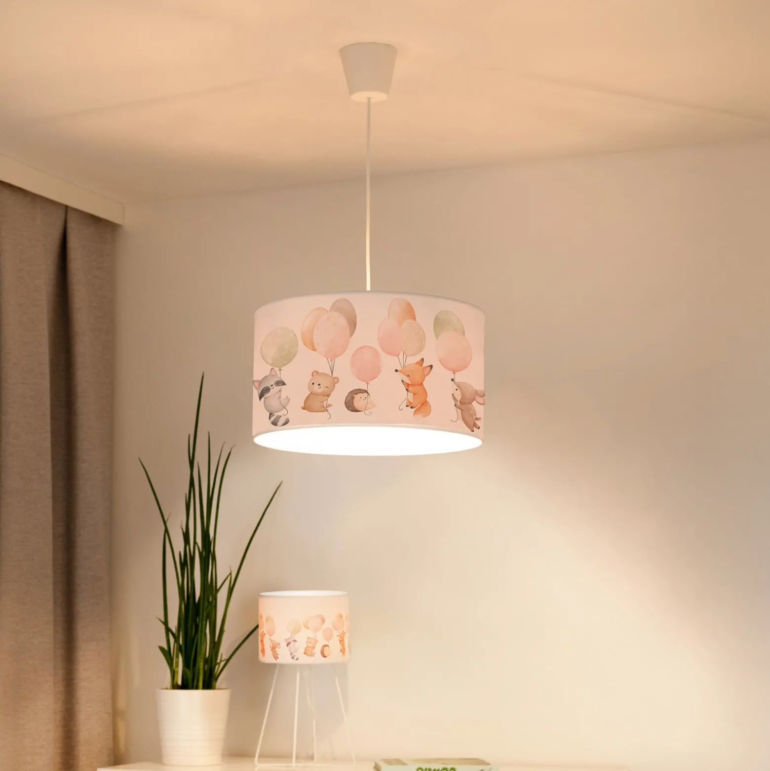 Freddy-riippuvalaisin, Ø 35 cm, kangas, värikäs, eläimet, E27