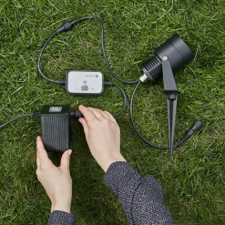 Garden 24 LED-kohdevalaisin, musta, 6 wattia