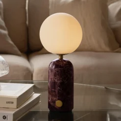 Globen Lightingin Torrano-akkukäyttöinen pöytälamppu, korkeus 27 cm, marmori