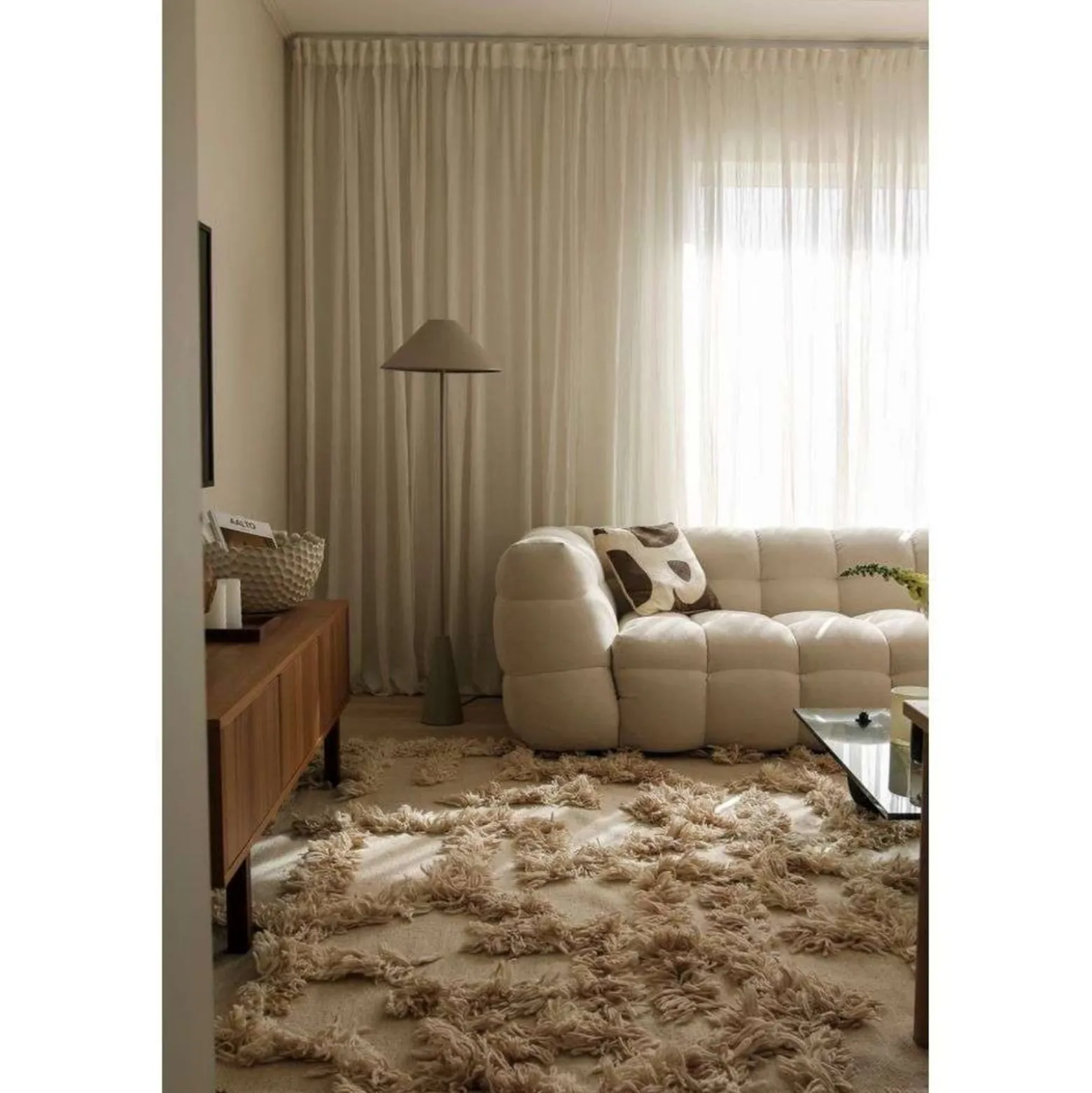 Globen Lighting lattiavalaisin Cannes, beige, korkeus 140 cm