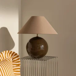 Globen Lighting pöytävalaisin IRIS, ruskea, korkeus 45 cm