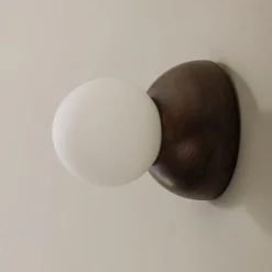 Globen Lighting Torrano -seinävalaisin, ruskea, Ø 13 cm, IP44