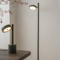 GOOD & MOJO LED-lattiavalo Okinawa, 1-lamppuinen, vihreä, 146 cm, puu