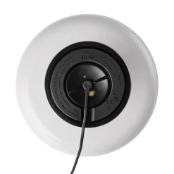 Gubi LED-akkukäyttöinen pöytävalaisin Obello, helmenvalkoinen, IP44, lasi