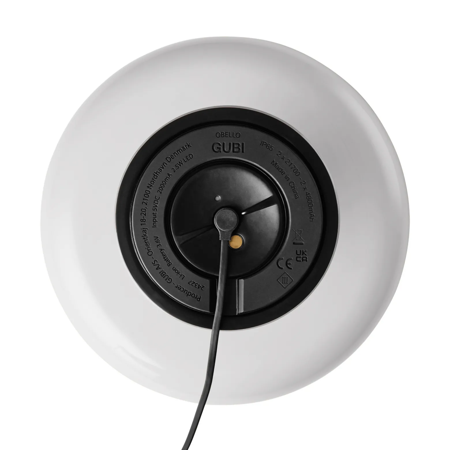 Gubi LED-akkukäyttöinen pöytävalaisin Obello, helmenvalkoinen, IP44, lasi