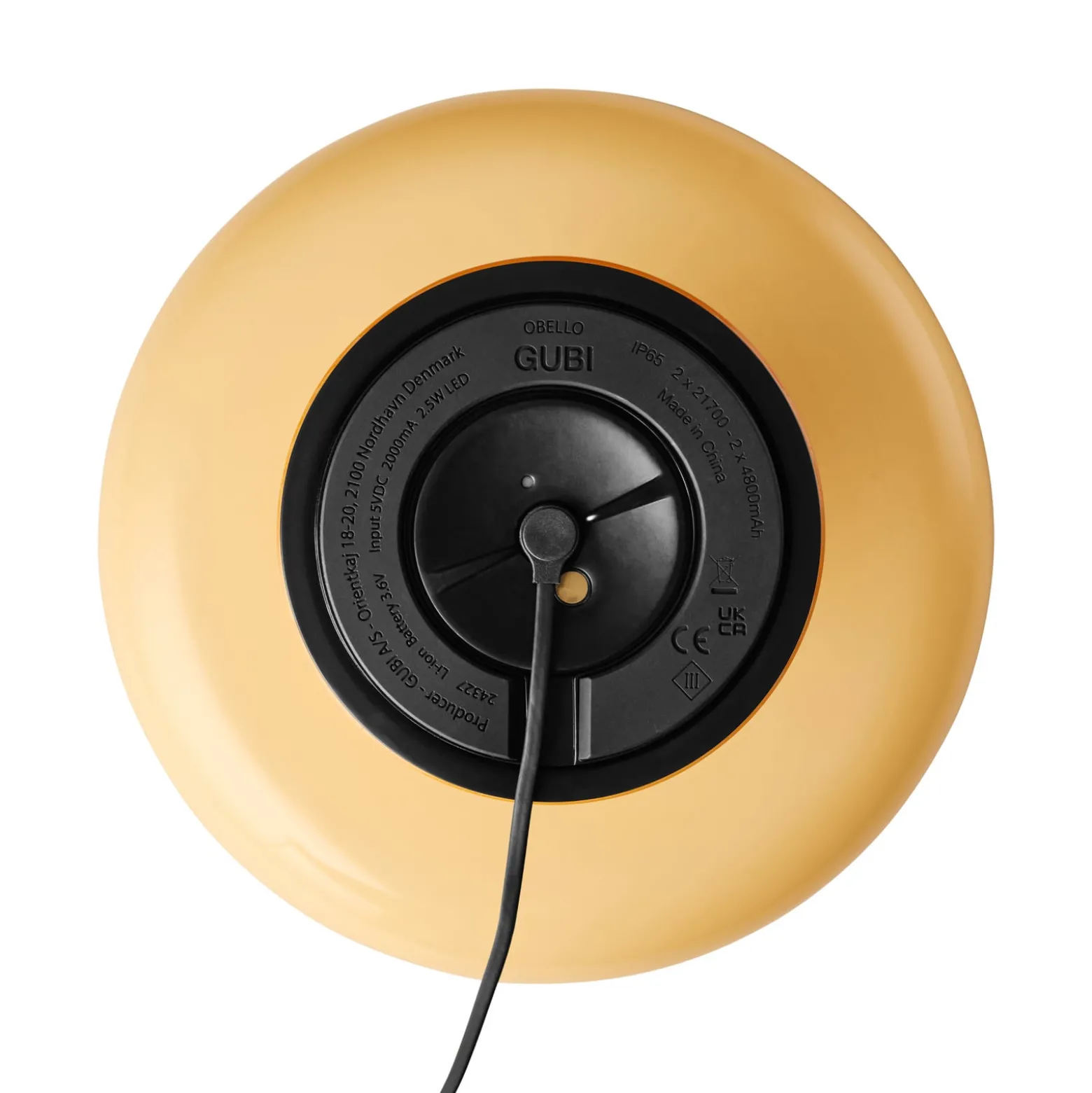Gubi LED-akkukäyttöinen pöytävalaisin Obello, vaaleankeltainen, IP44, lasi